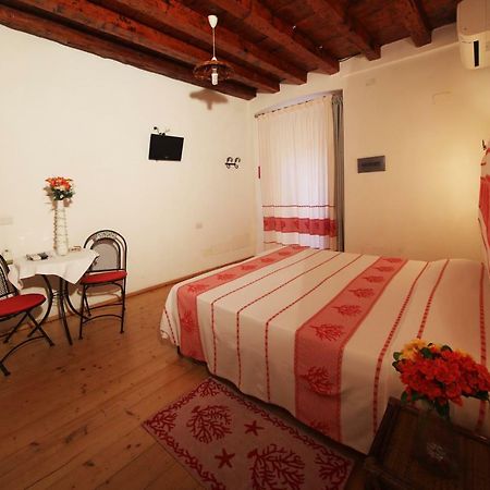 Bed and Breakfast Note Sulla Piazza Cagliari Zewnętrze zdjęcie