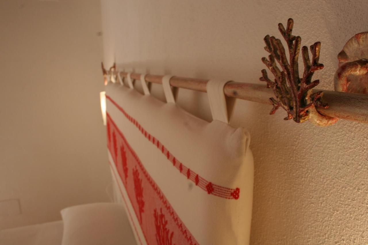 Bed and Breakfast Note Sulla Piazza Cagliari Zewnętrze zdjęcie