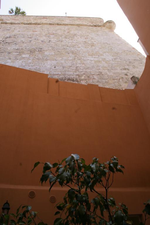 Bed and Breakfast Note Sulla Piazza Cagliari Zewnętrze zdjęcie